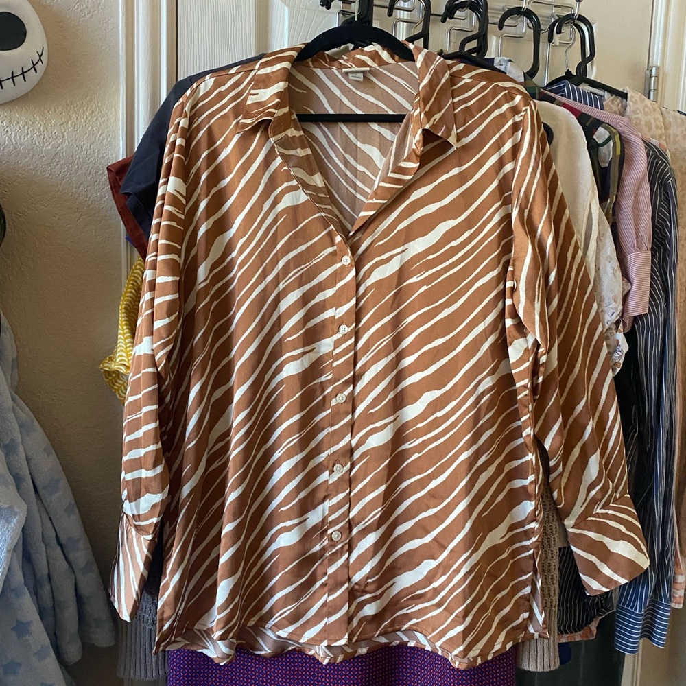 Women’s button down